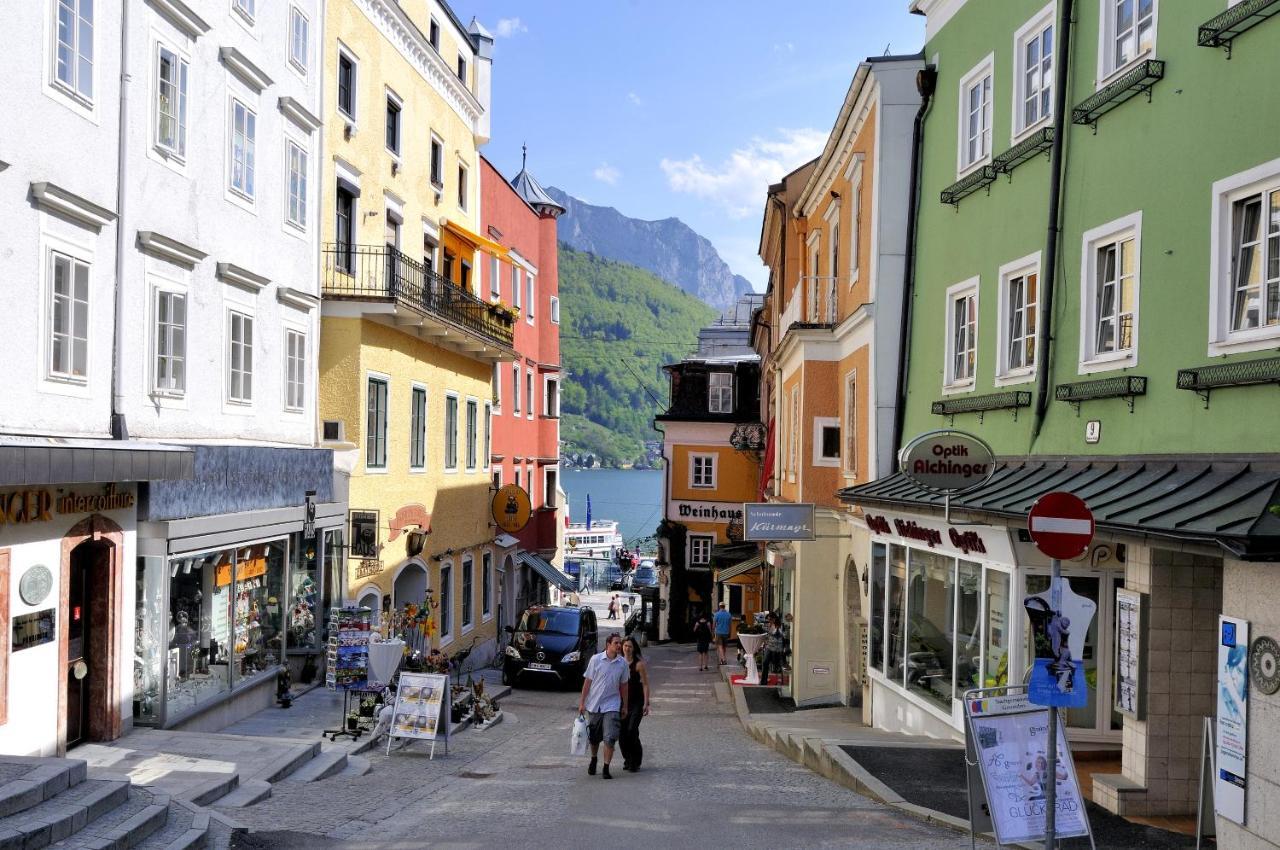 Boutiquehotel Zum Goldenen Hirschen Gmunden Eksteriør billede