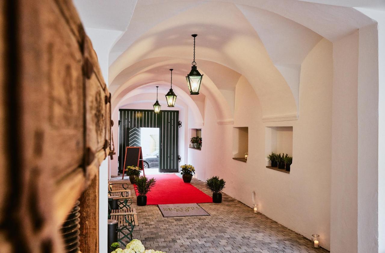 Boutiquehotel Zum Goldenen Hirschen Gmunden Eksteriør billede