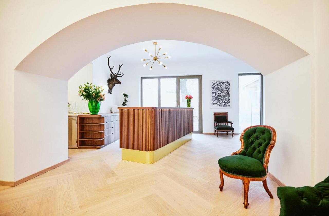 Boutiquehotel Zum Goldenen Hirschen Gmunden Eksteriør billede