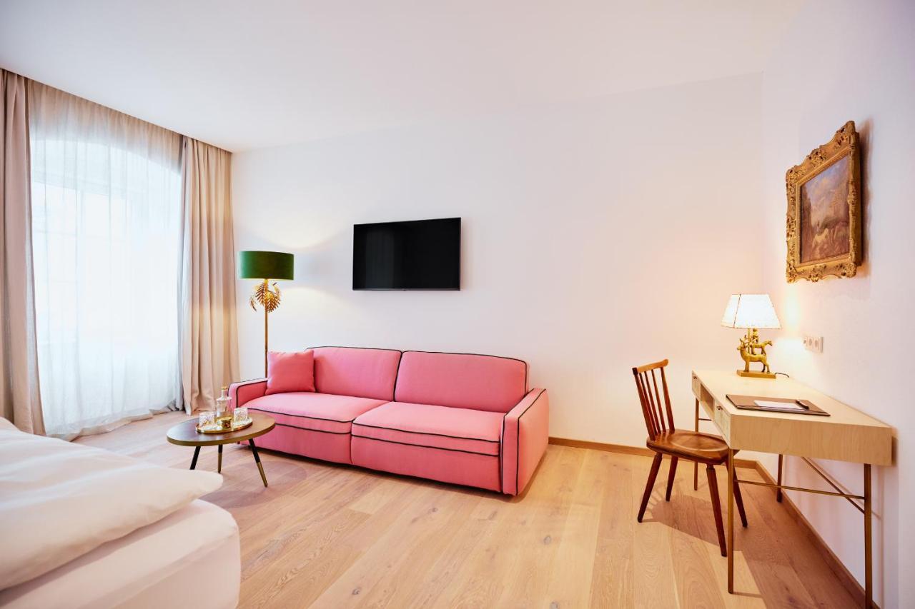 Boutiquehotel Zum Goldenen Hirschen Gmunden Eksteriør billede